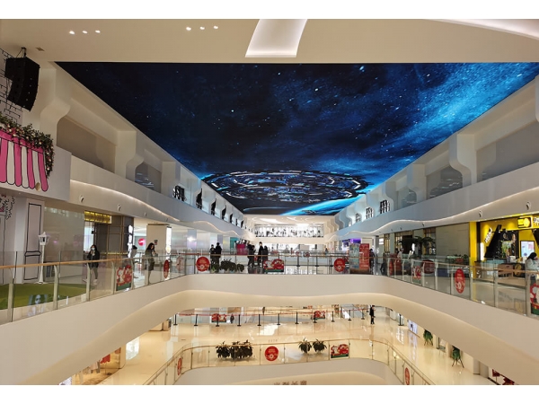 陕西省西安市大悦城购物中心P5室内天幕屏安装完成